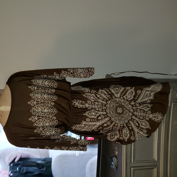 Flowy dress - Picture 2 of 5